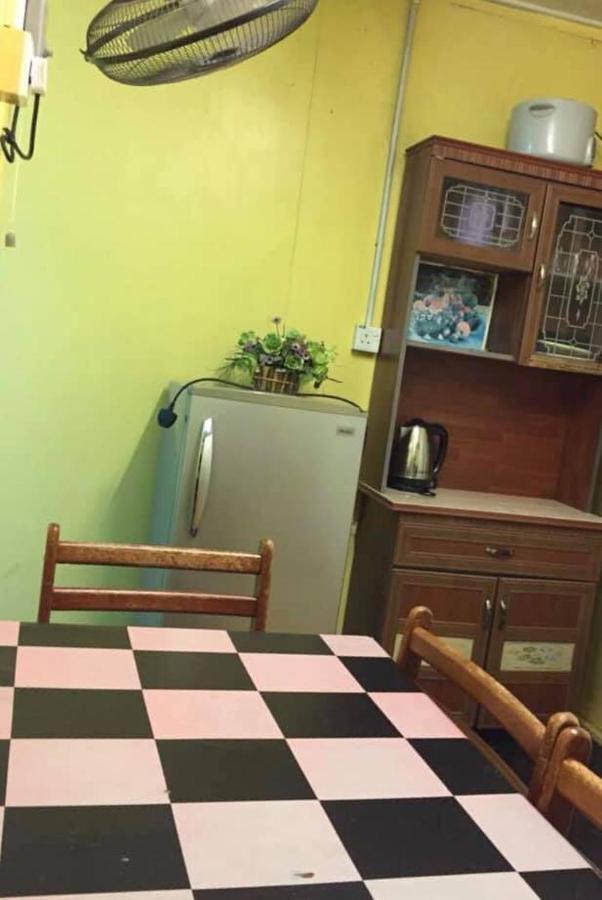 Trisya Homestay Kuala Terengganu Esterno foto